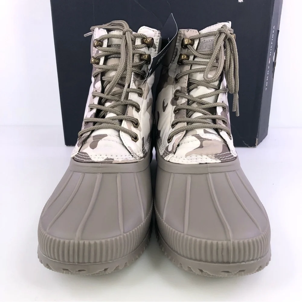 Tommy Hilfiger Colins 4 Snow Camo Duck Boots Size 9M